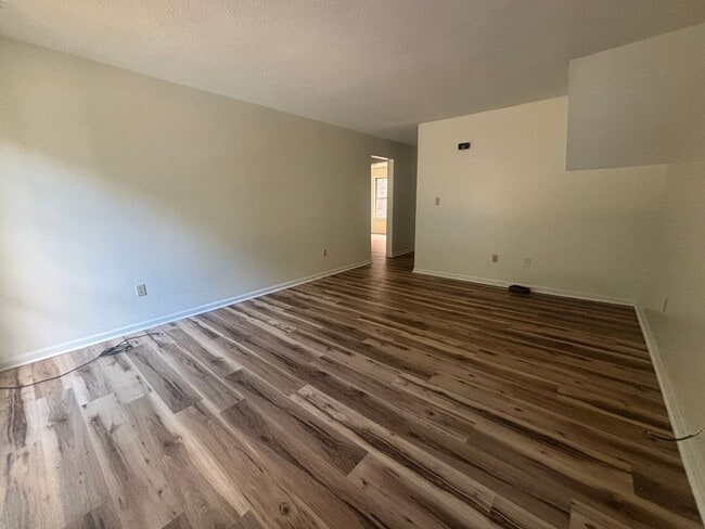 105 Lovely Mt Dr
