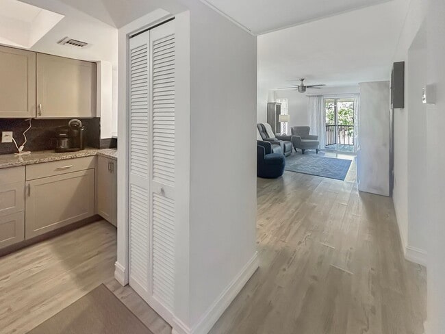 Photo - 4901 38th Way S