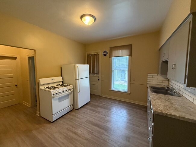 Photo - 215 Prospect Ave NE Unit 215