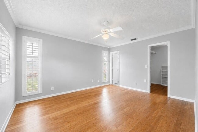 Photo - 3962 Winfield Rd