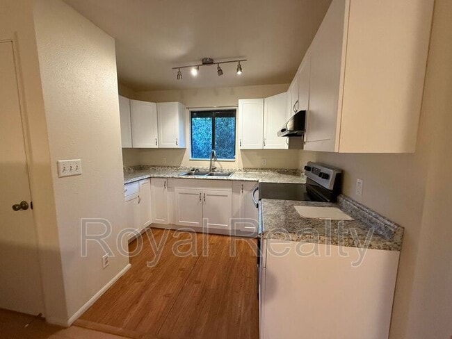Photo - 219 W Waiko Rd Unit LS011. 219 W Waiko Rd. #F Duplex Left