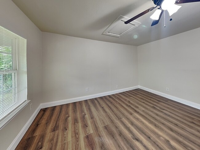 Photo - 2639 Ghent St