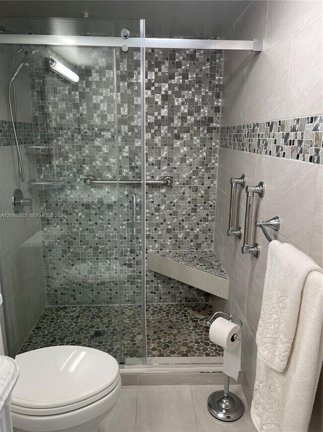 Photo - 2091 Yarmouth E Unit 2091