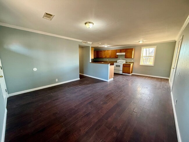 Photo - 3 Bedroom/1 Bathroom Home in Paragould AR - $1,100/month - Section 8 Welcome!