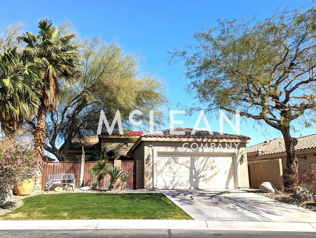 Building Photo - Beautiful Three Bedroom Home