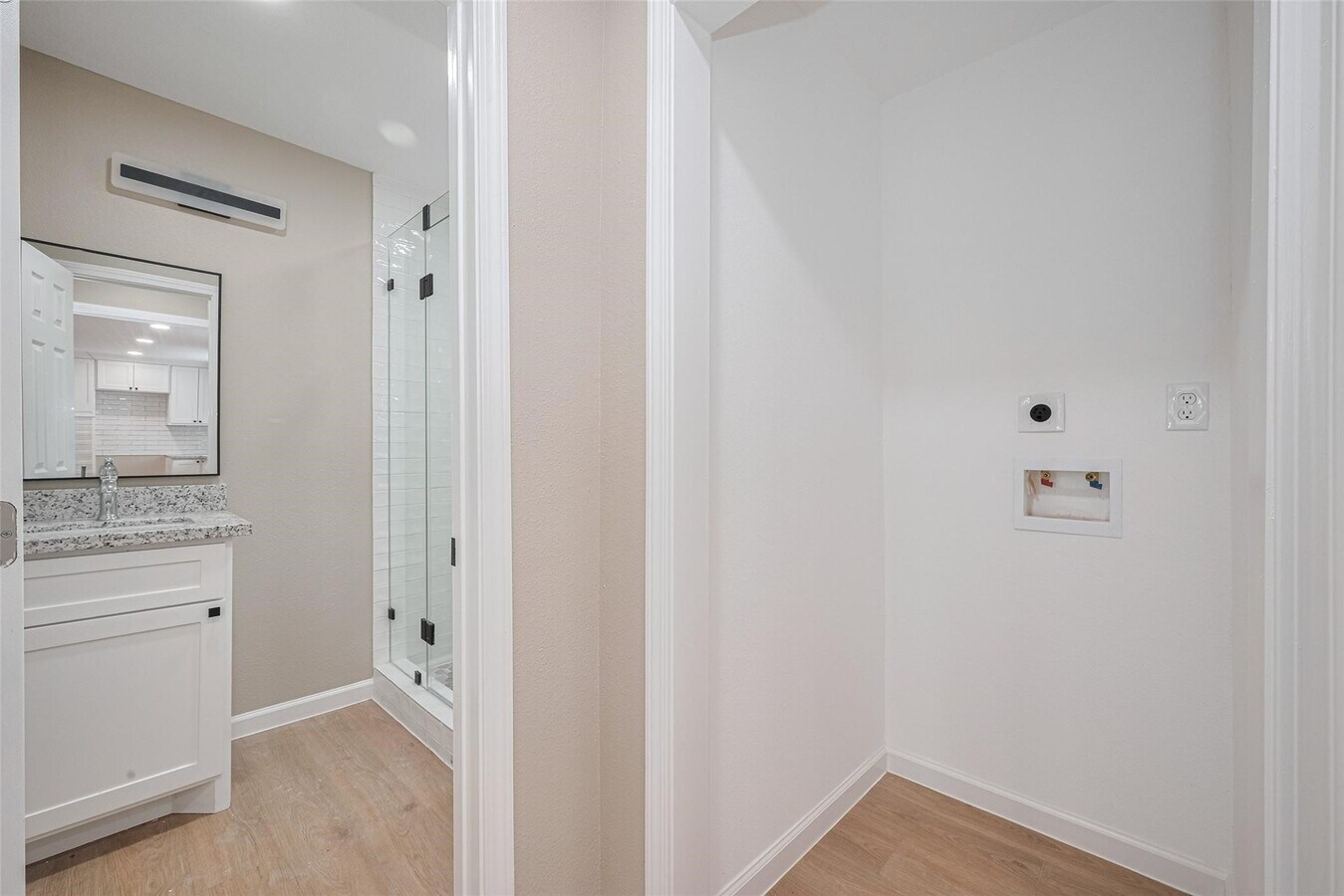 Photo - 2516 Craigmont St