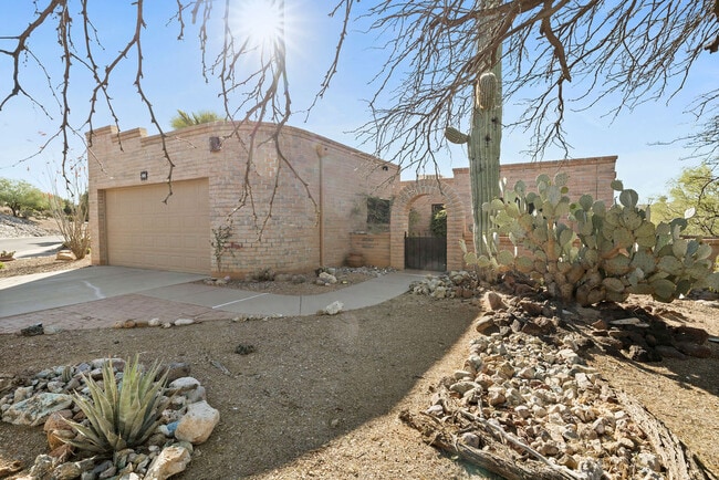 Photo - 1021 W Desert Canyon Pl