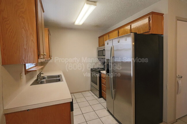 Photo - 8606 Avenue V