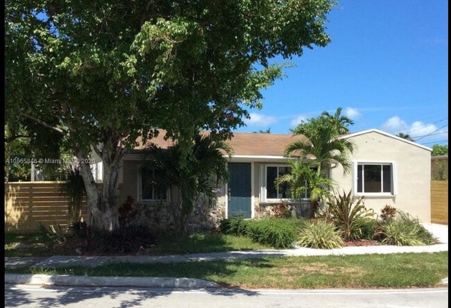 Photo - 2601 SW 24th Ave Casa