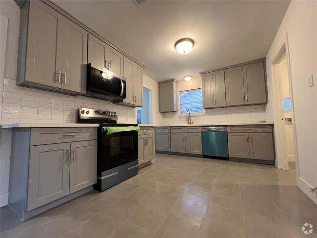 Building Photo - 22206 Goldstone Dr Rental