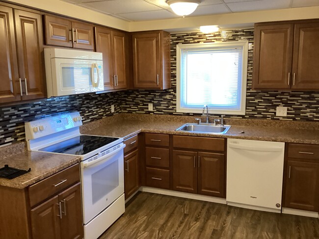 Photo - 633 Main St Unidad 4