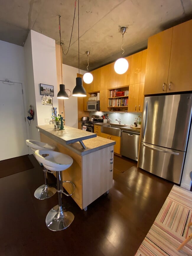 Unit Kitchen - 1255 NW 9th Ave Unit 515