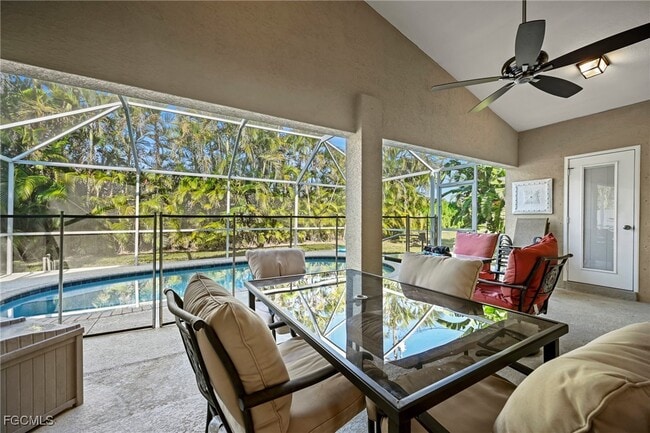 Building Photo - 1831 SE Van Loon Terrace