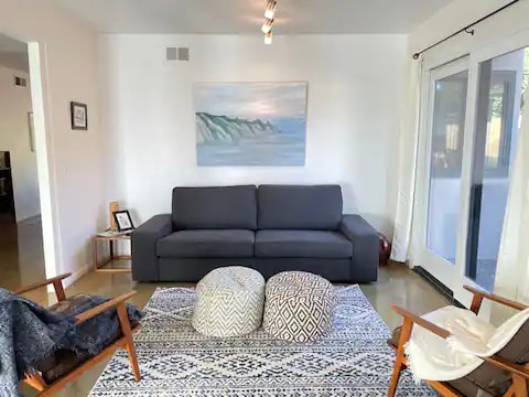 Sitting - 1807 El Faro House
