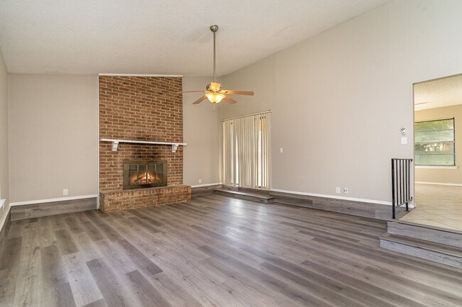 Photo - 2311 Lawnmeadow Dr
