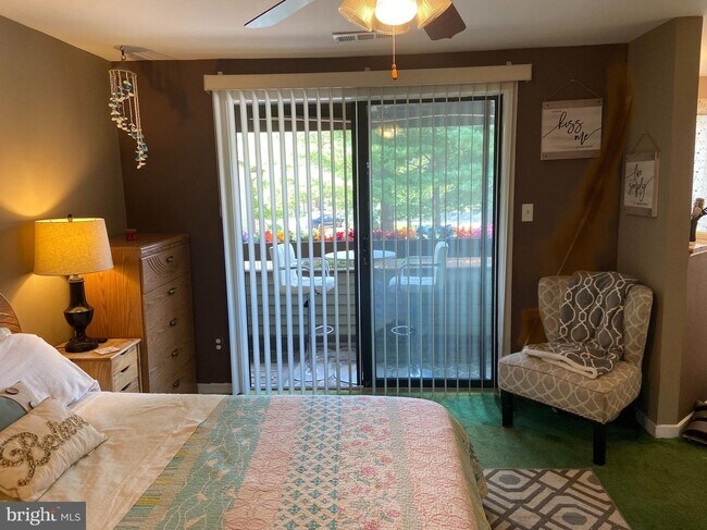 Photo - 12 Fifeshire Ct