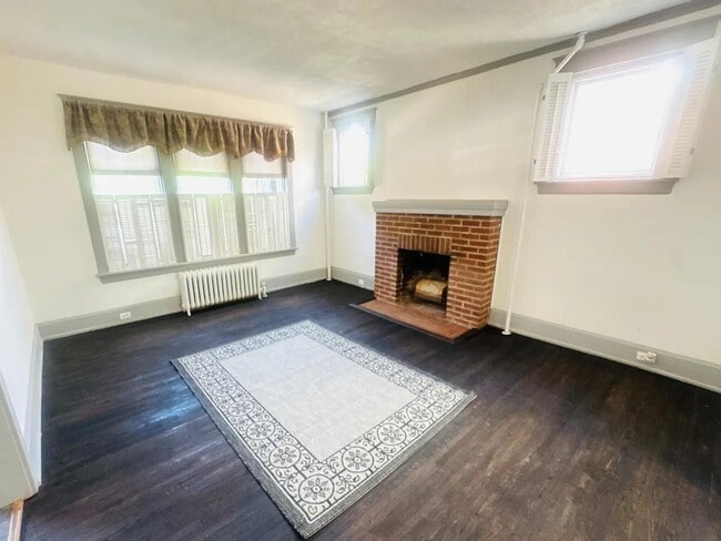 Photo - 226 Walnut St