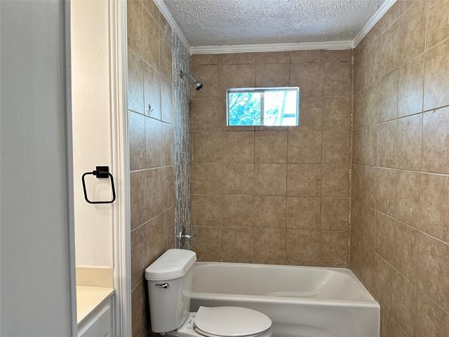 Photo - 3211 Poplar St