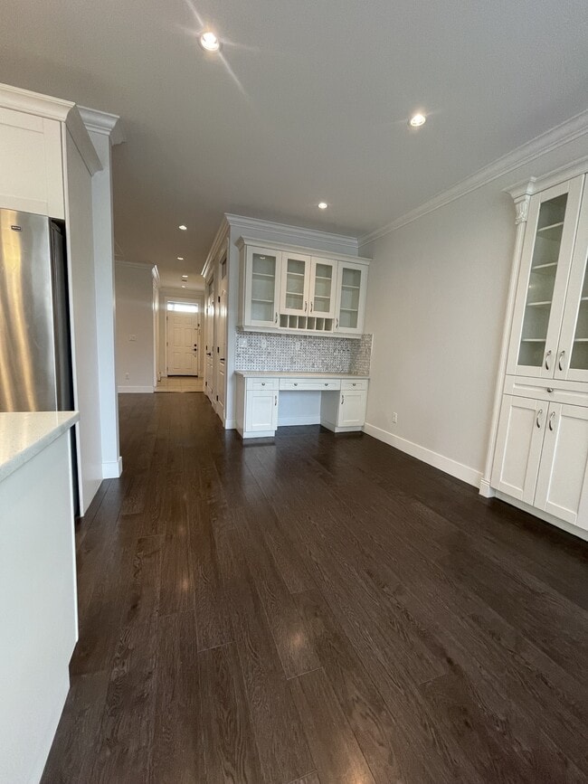 Photo - 14948-14960 60 Ave