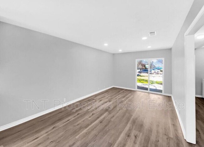 Photo - 1518 Pine Ridge Dr Unit A