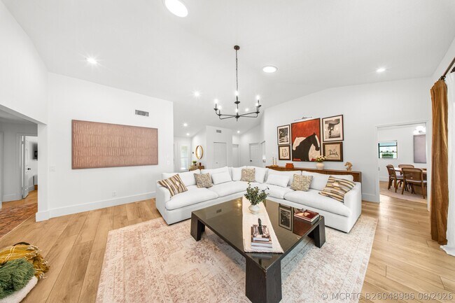 Building Photo - 13471 Barberry Dr