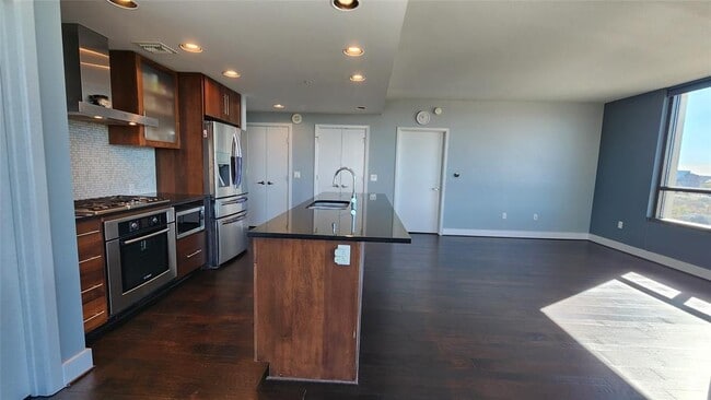 Photo - 300 Bowie St Unit 1305