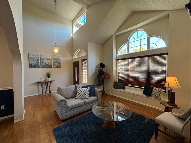 Photo - Meticulsly Maintained 5 Bedroom, 4 Bathroom Home