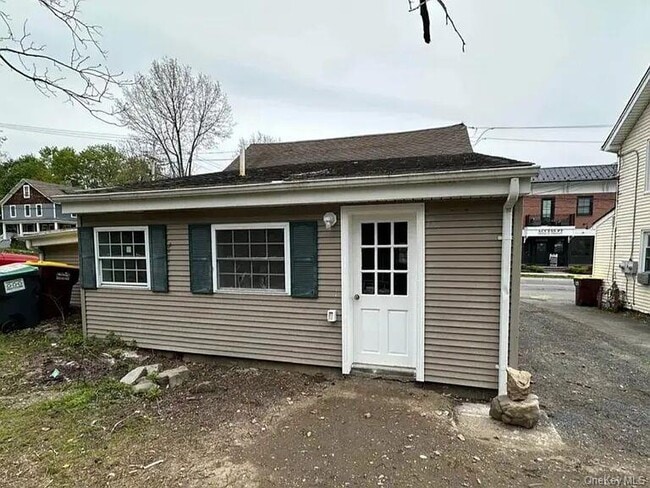 Photo - 18 Forester Ave