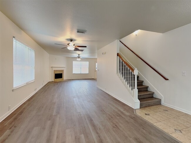 11806 Skydale Dr