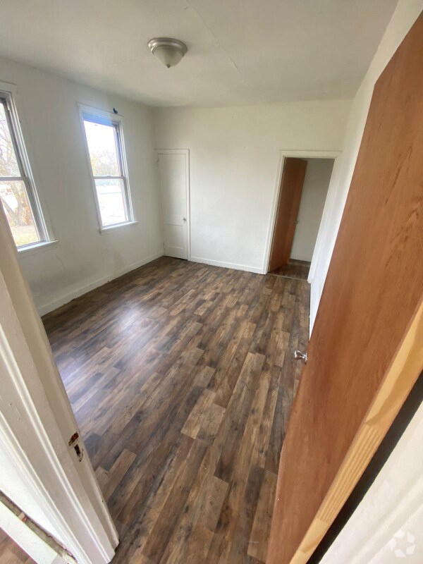 Building Photo - 1101 Evans Ave Rental