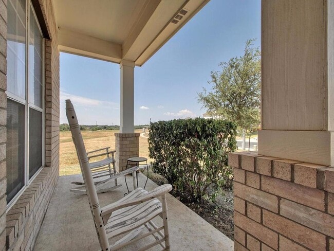 Photo - 15104 Fernhill Dr