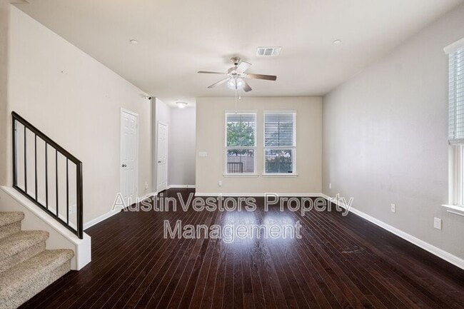 Photo - 730 Lost Pines Ln