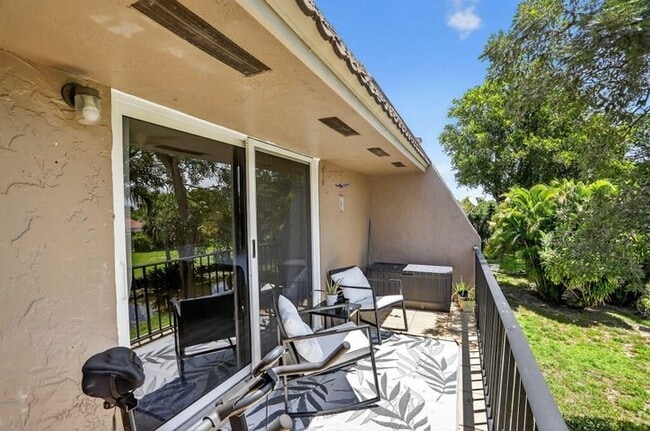 Photo - 9050 NW 28th St