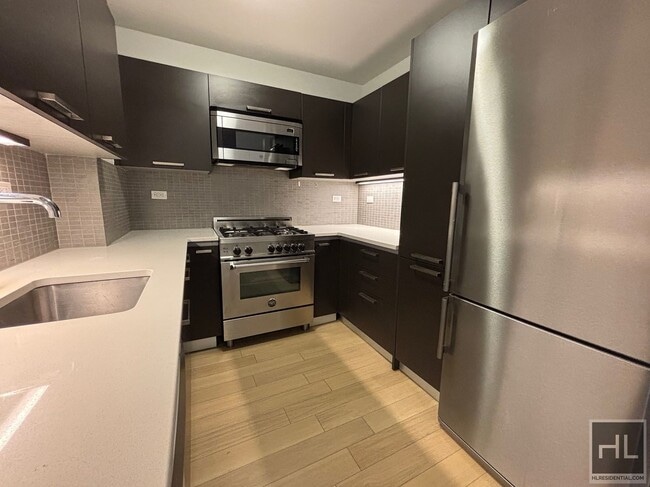 Photo - East 39th Street Unit 12B