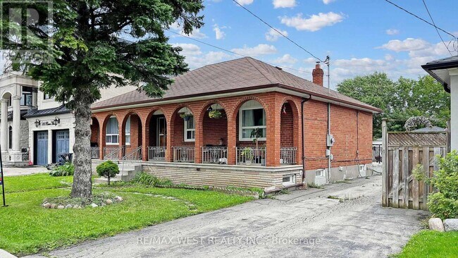 Photo - 139 Ranee Ave