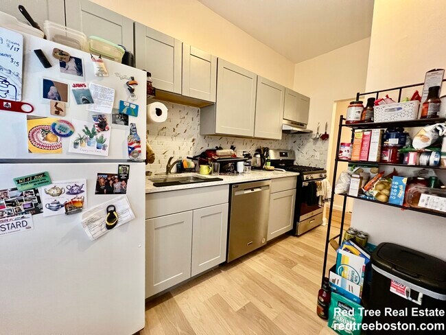 Photo - 1706 Commonwealth Ave