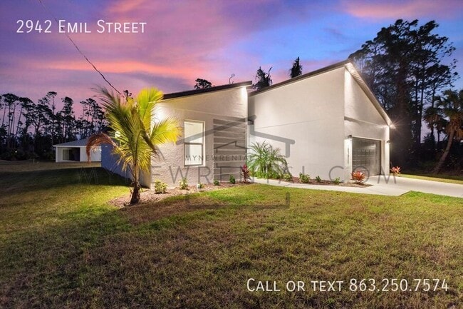 Photo - 2942 Emil St