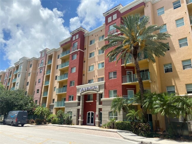 Building Photo - 6001 SW 70th St Unit 328 Rental