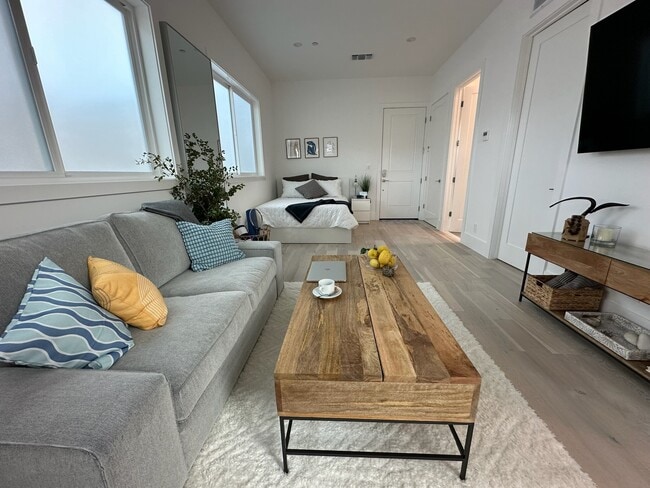 Photo - 4067 Michael Ave