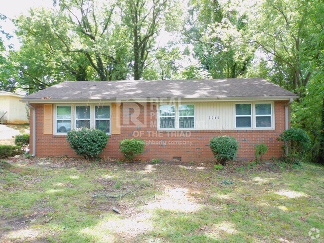 Building Photo - Recently renovated 3BR/1BA in Winston-Salem! Rental