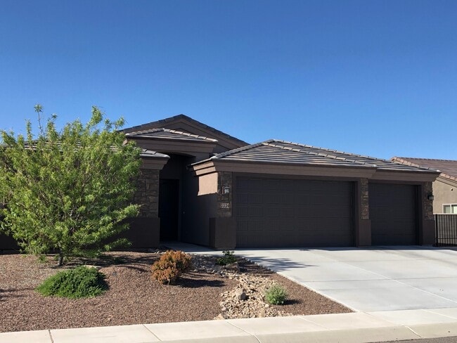 Photo - Spacious 4 Bedroom in Southern Vista Estates!