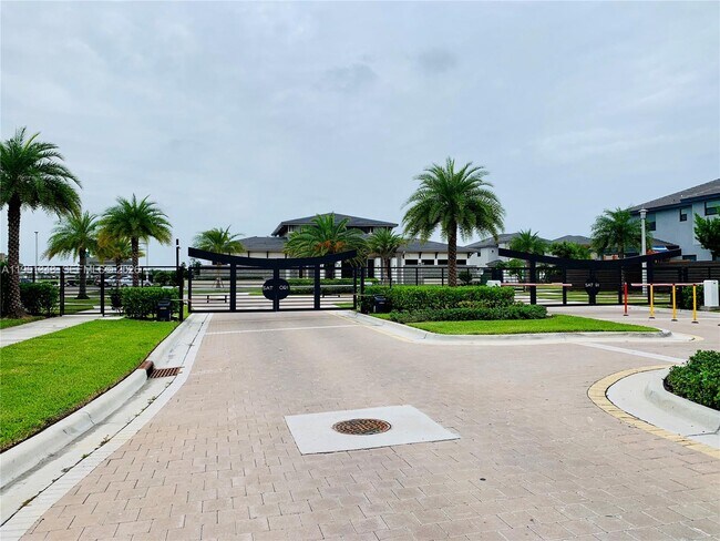 Photo - 15849 NW 91st Ct