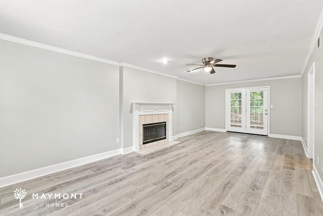 4011 Villa Ln