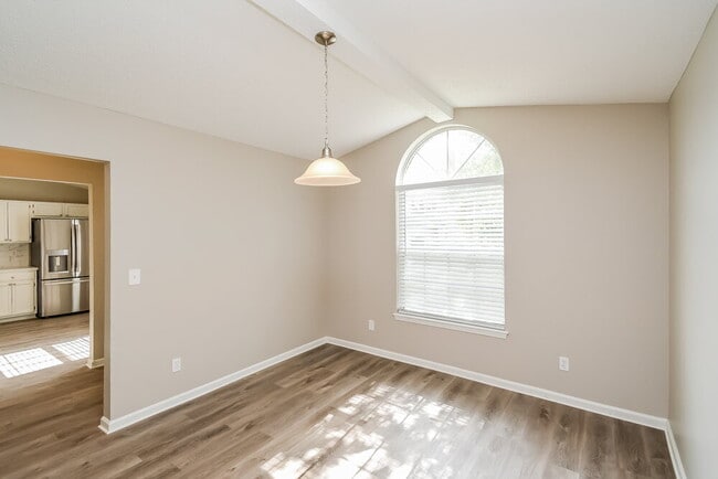 Photo - 7725 Fawn Lake Dr S