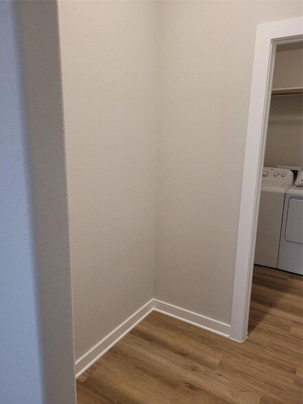 Photo - 121 Tall Grass Dr