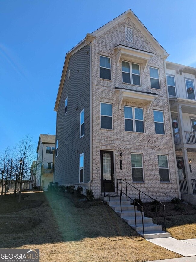 Photo - 201 Spike Trl SE