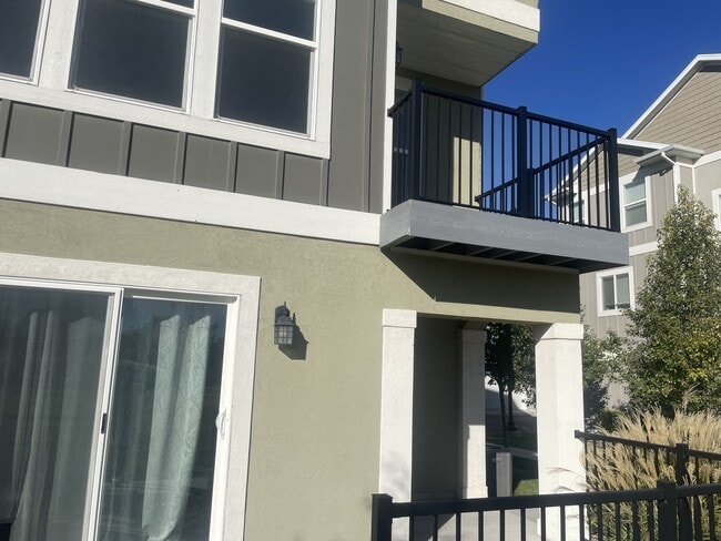 Photo - 3855 Gartmore Ln