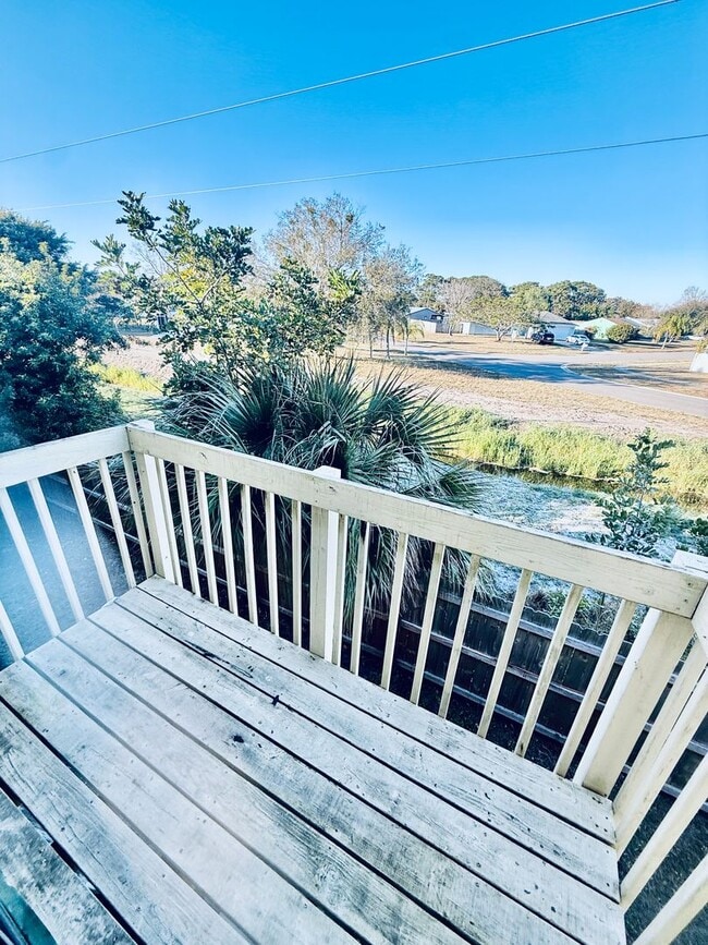 Photo - Low-Maintenance 2 Bedroom Condo with Modern Comforts Unidad 206