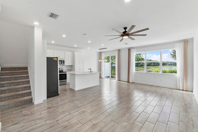 Photo - 4998 Navali Dr