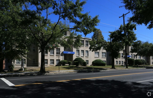 Delwin Apartments